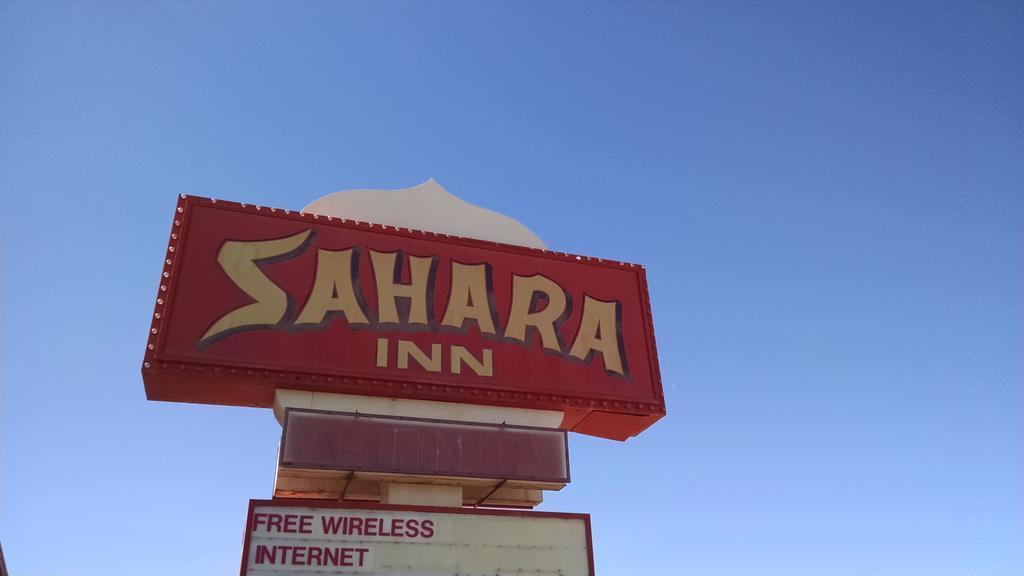 הולברוק Sahara Inn מראה חיצוני תמונה